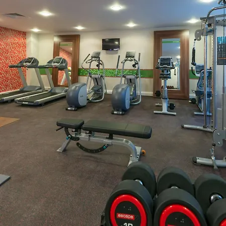 Hampton By Hilton Luton Airport-2