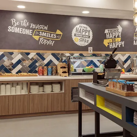 Hampton By Hilton Luton Airport-3